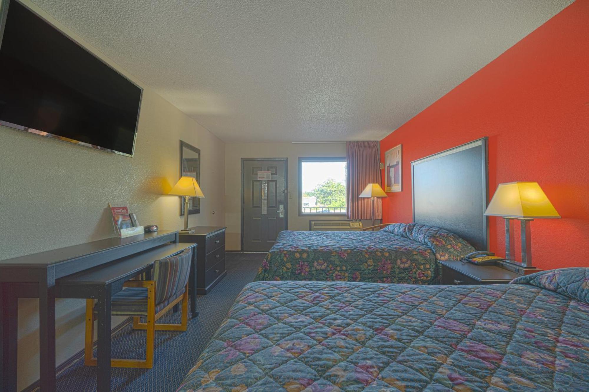 Regency Inn & Suites By Oyo Bay City Tx Exterior foto
