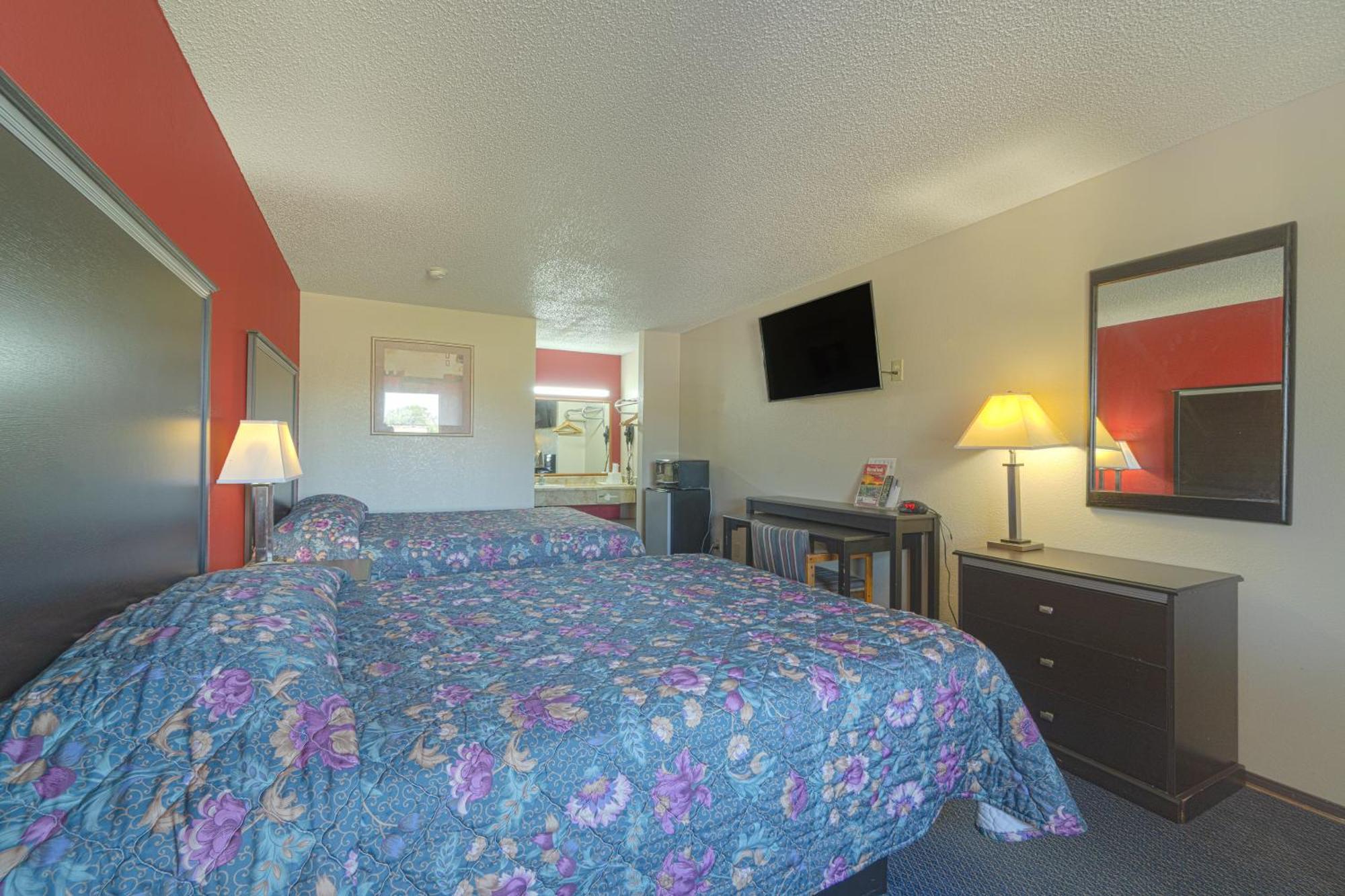 Regency Inn & Suites By Oyo Bay City Tx Exterior foto