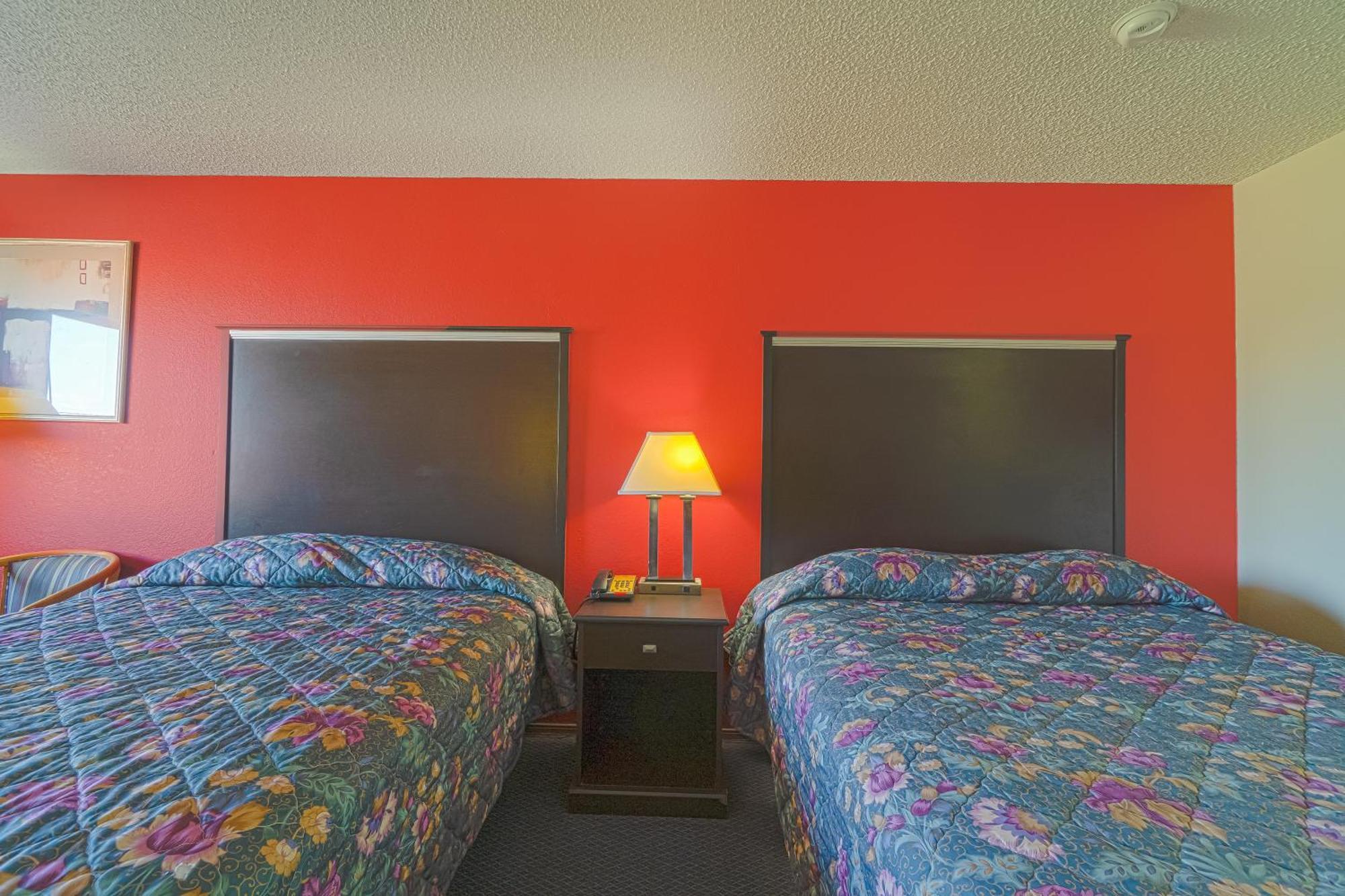 Regency Inn & Suites By Oyo Bay City Tx Exterior foto