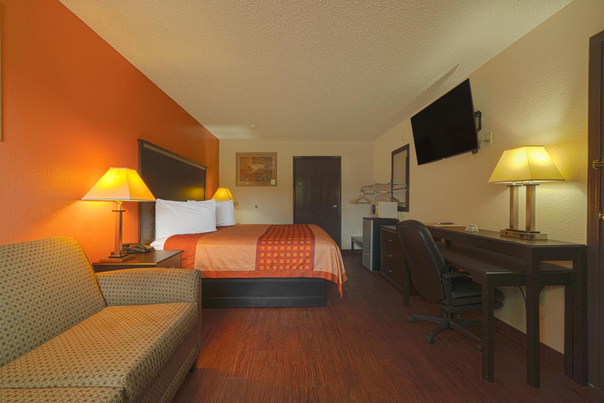 Regency Inn & Suites By Oyo Bay City Tx Exterior foto