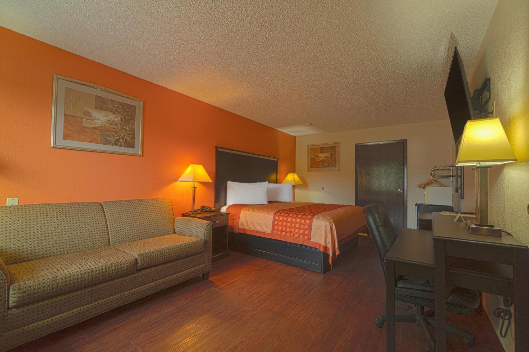 Regency Inn & Suites By Oyo Bay City Tx Exterior foto