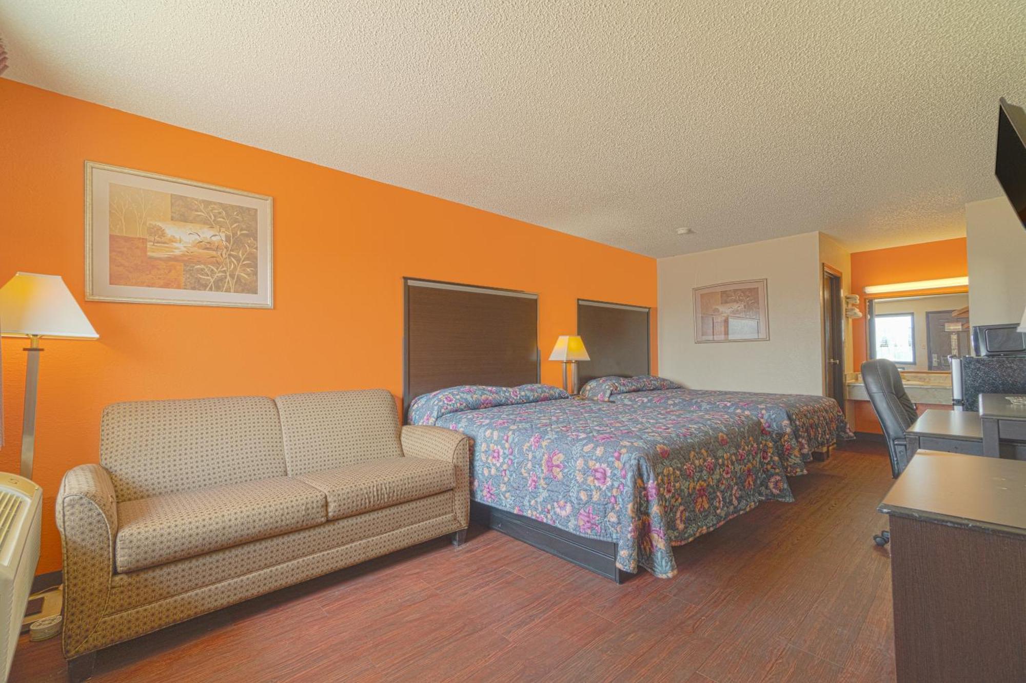 Regency Inn & Suites By Oyo Bay City Tx Exterior foto